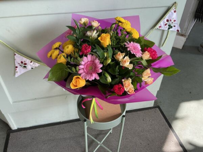 Sugar Pop! - Sugar, spice and all things nice. Send them a sweet treat with Sugar Pop!